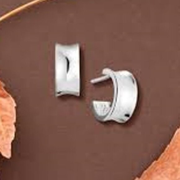 Tocara Cleo Earrings - Picture 1 of 1